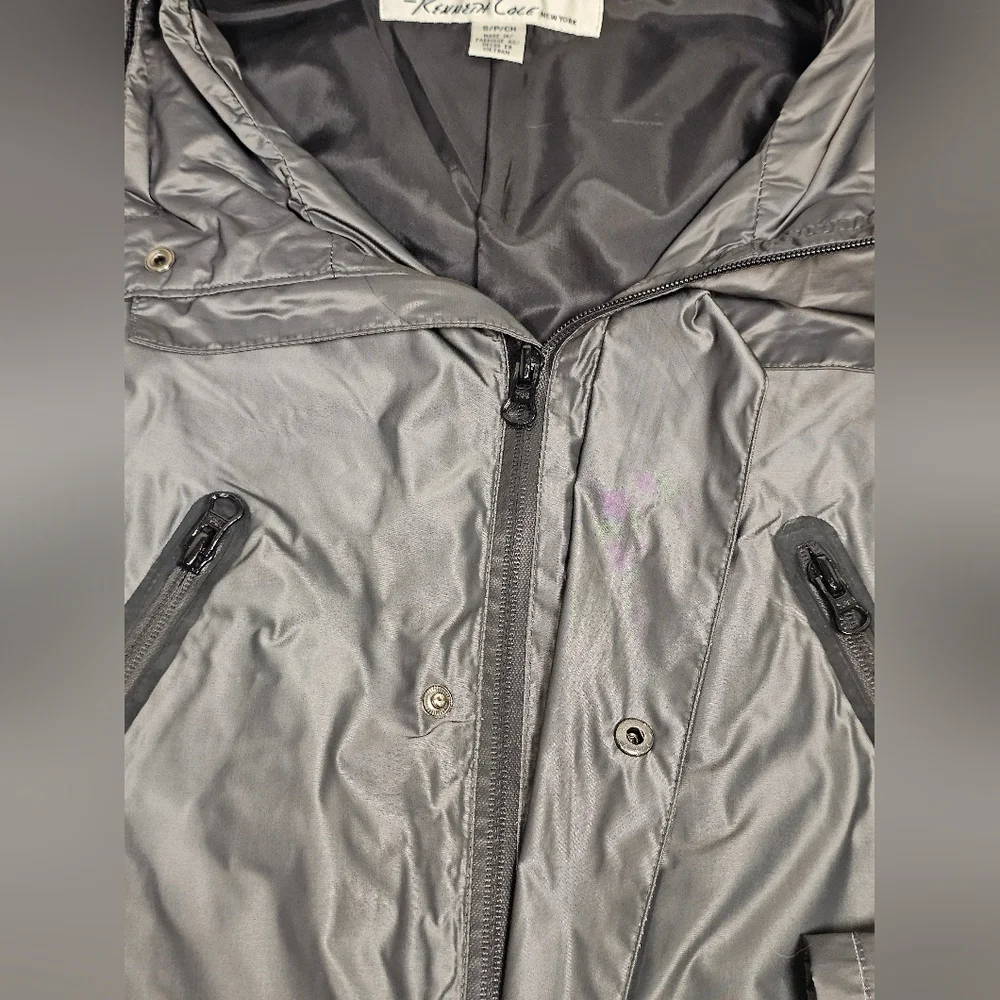 Kenneth Cole hooded lightweight parka jacket in dark silver. Men's Sm. EUC - Picture 10 of 13